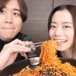 カップルチャンネル始めるので韓国の激辛麺をまず一緒に食べる！【モッパン】