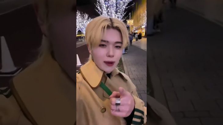 カップルたちがいる中でTiktok