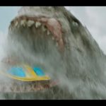 巨大ザメがカップルを丸呑み！？人間を“MEG”の群れが襲う衝撃の本編が公開　映画『MEG ザ・モンスターズ2』本編映像